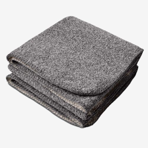 Thick Needle Sherpa Blanket Thumbnail